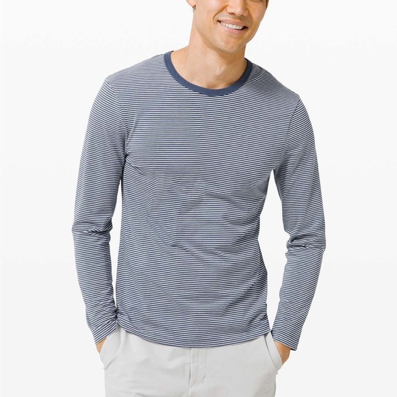 Lululemon 5 Year Long Sleeve - Picture 1 of 4